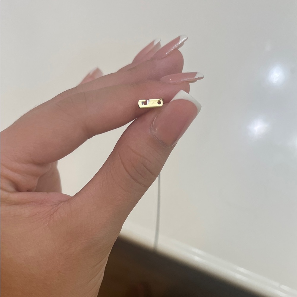 Elegant Gold Necklace